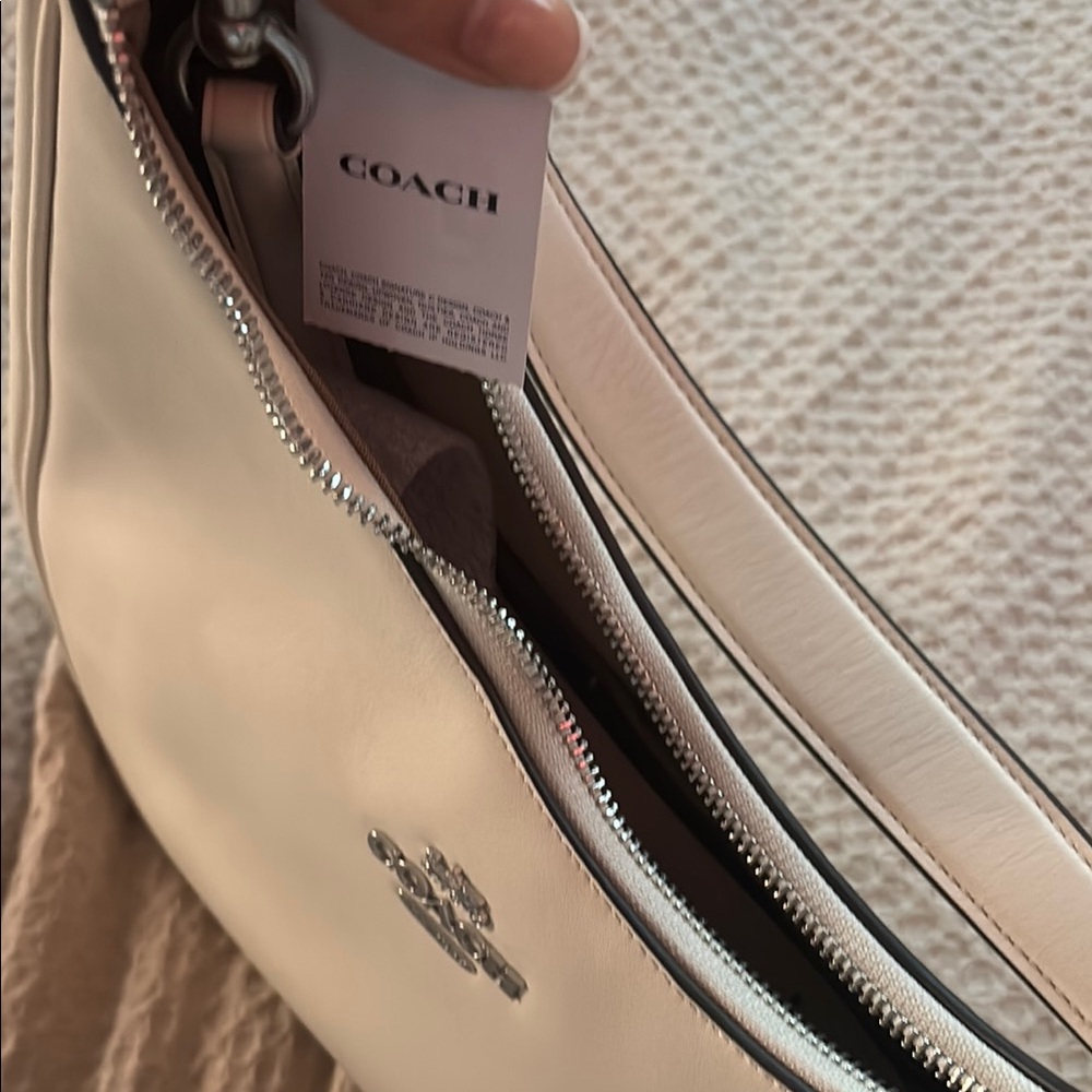 Coach Women's Light Pink Shoulder Bag - Picture 3 of 4